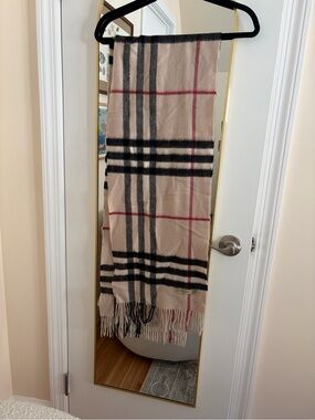 Burberry Women’s Cashmere Scarf